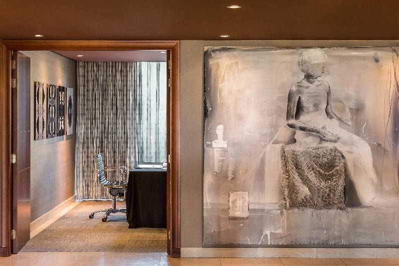 โรงแรมมิรามาร์ บาร์เซโลนา จีแอล ภายนอก รูปภาพ The interior of a suite at the Mandarin Oriental, Munich
