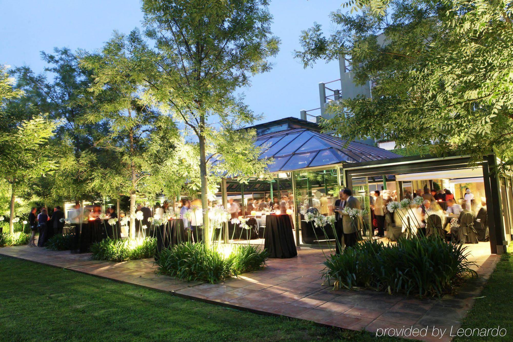 โรงแรมมิรามาร์ บาร์เซโลนา จีแอล ภายนอก รูปภาพ The Garden at the Dallas Arboretum and Botanical Garden