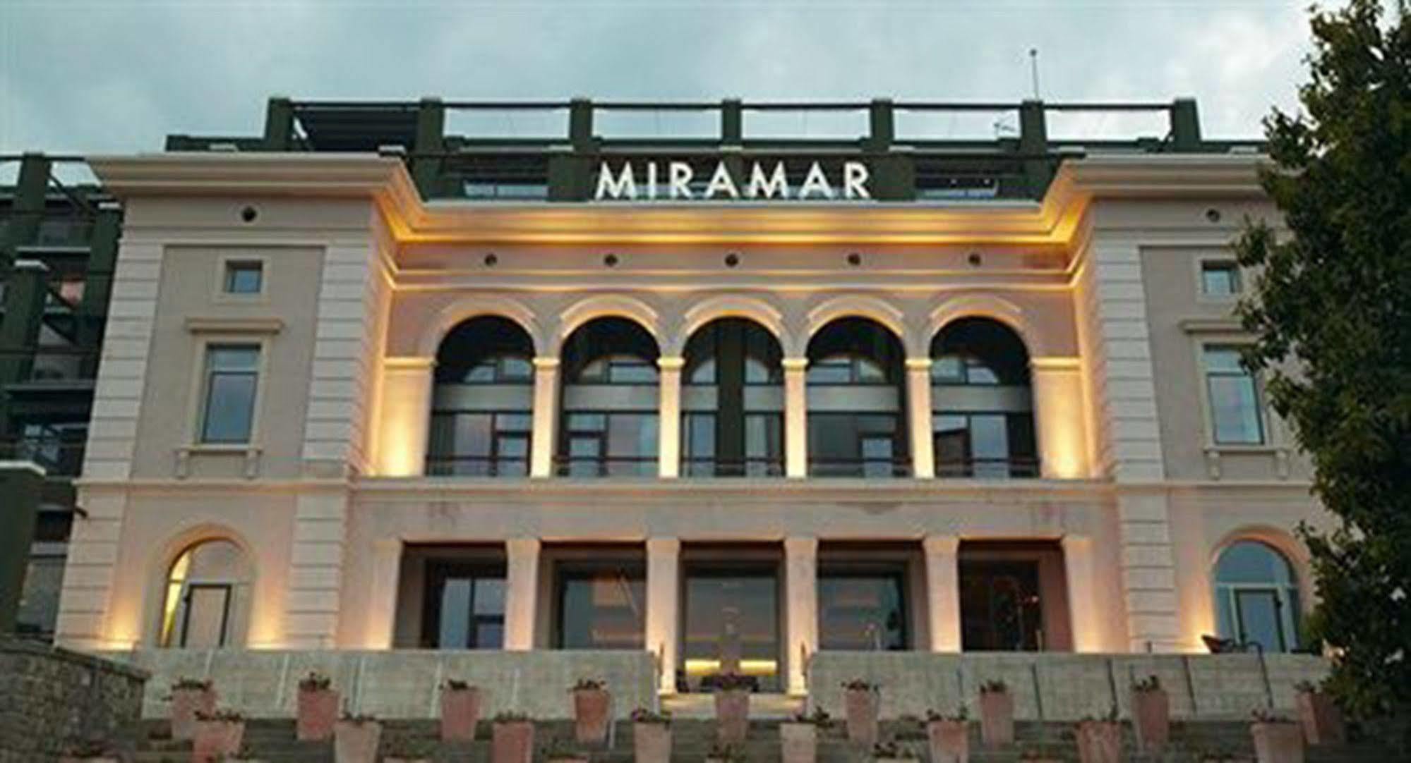 โรงแรมมิรามาร์ บาร์เซโลนา จีแอล ภายนอก รูปภาพ Miramar Shopping Center