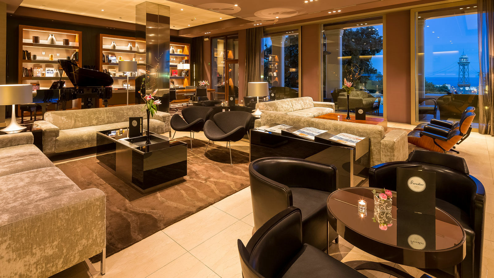 โรงแรมมิรามาร์ บาร์เซโลนา จีแอล ภายนอก รูปภาพ The lounge at the airport